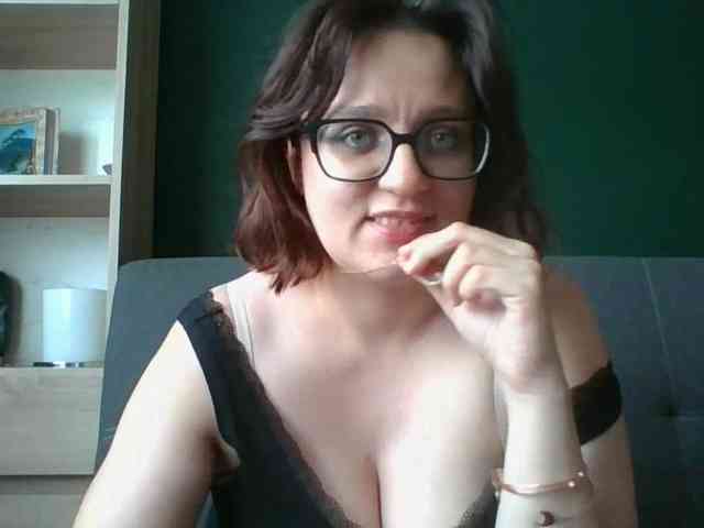 sensualParis webcam
