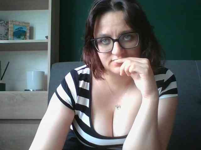 sensualParis webcam