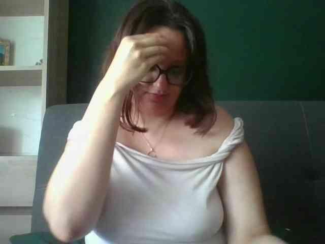 sensualParis webcam