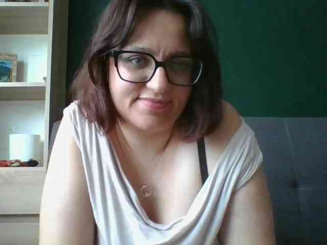 sensualParis webcam