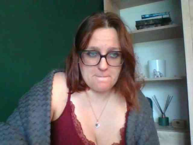 sensualParis webcam