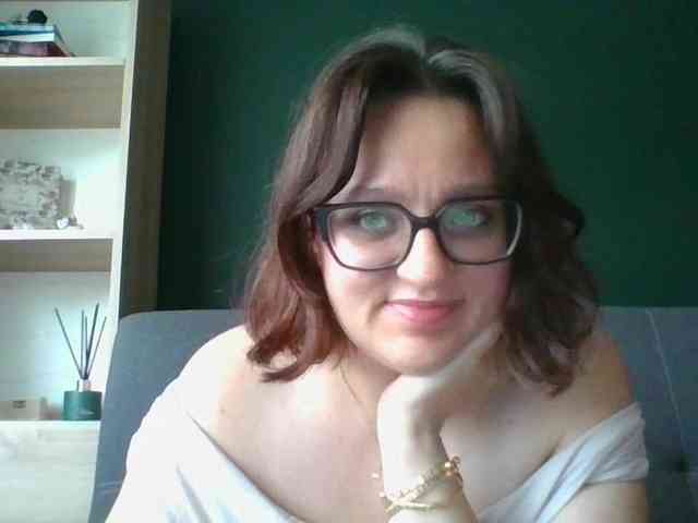 sensualParis webcam