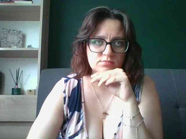 Model: sensualParis