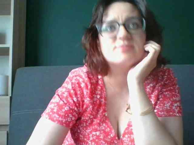 sensualParis webcam