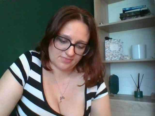 sensualParis webcam
