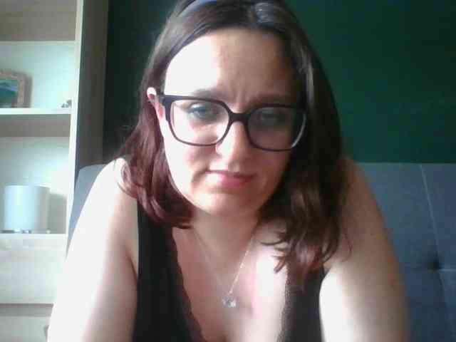 sensualParis webcam