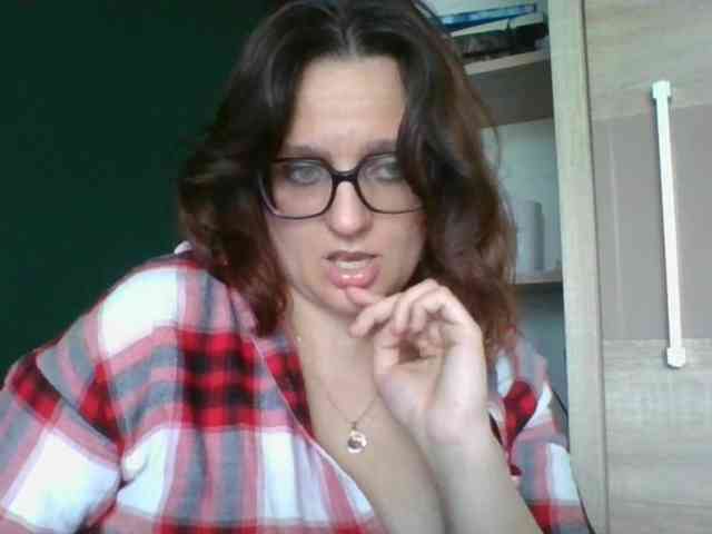 sensualParis Live Webcam on BongaCams