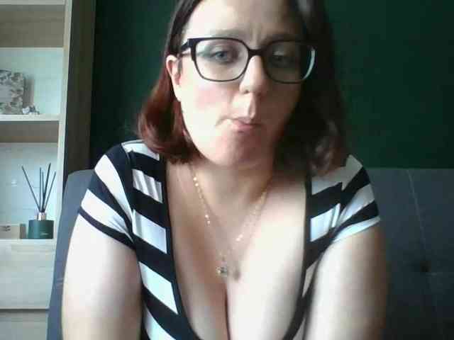sensualParis webcam