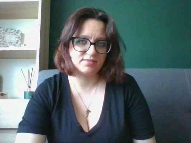 sensualParis webcam
