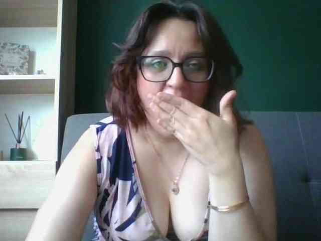 sensualParis webcam