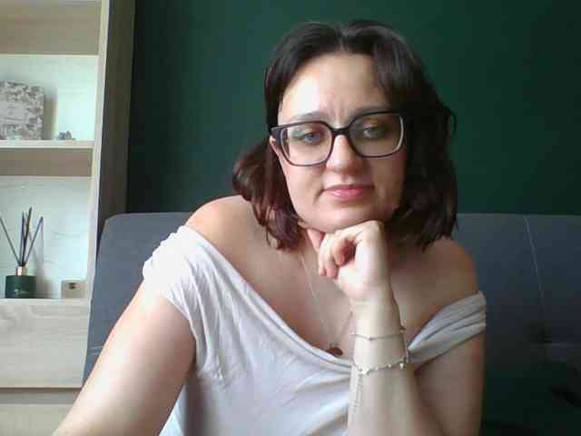 sensualParis webcam