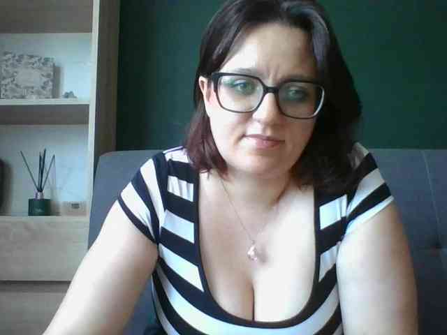 sensualParis webcam
