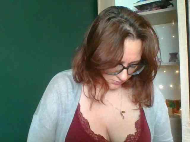 sensualParis webcam