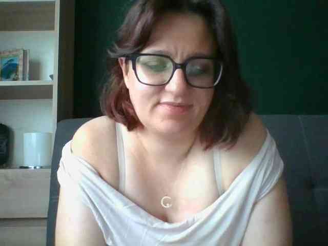 sensualParis webcam