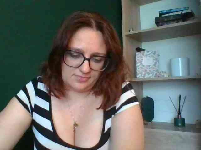 sensualParis webcam