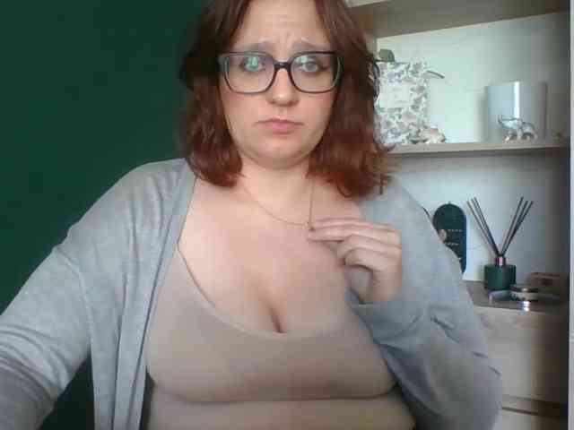 sensualParis webcam