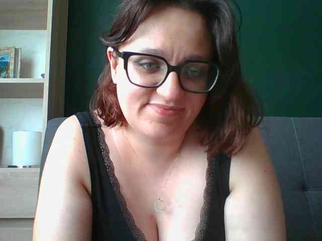 sensualParis webcam