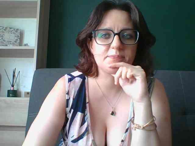 sensualParis webcam
