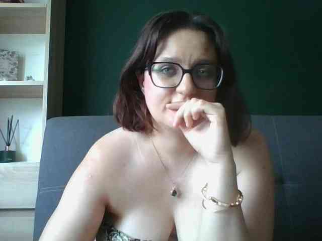 sensualParis webcam