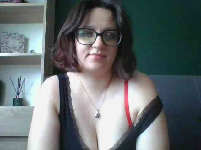 sensualParis webcam