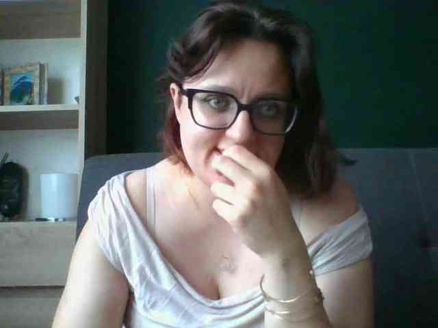 sensualParis webcam