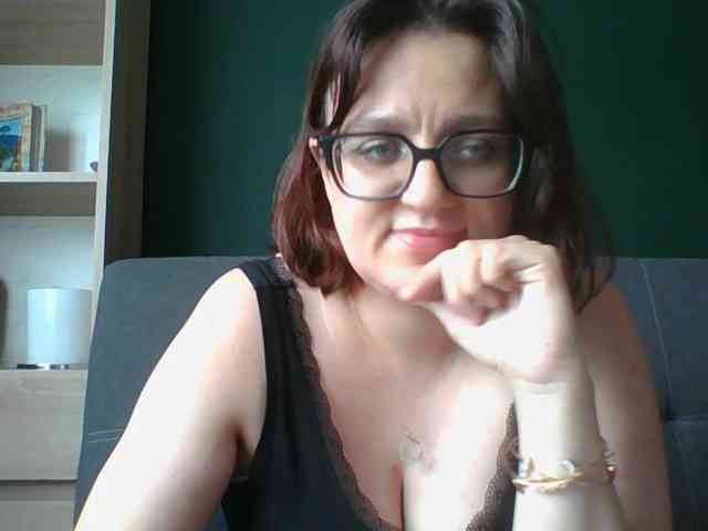 sensualParis webcam