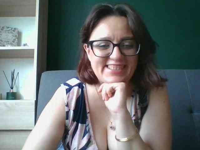 sensualparis's live room