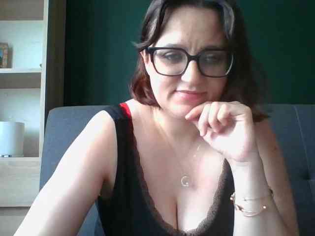 sensualParis webcam