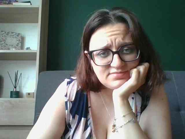 sensualParis webcam