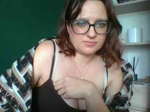 sensualParis webcam