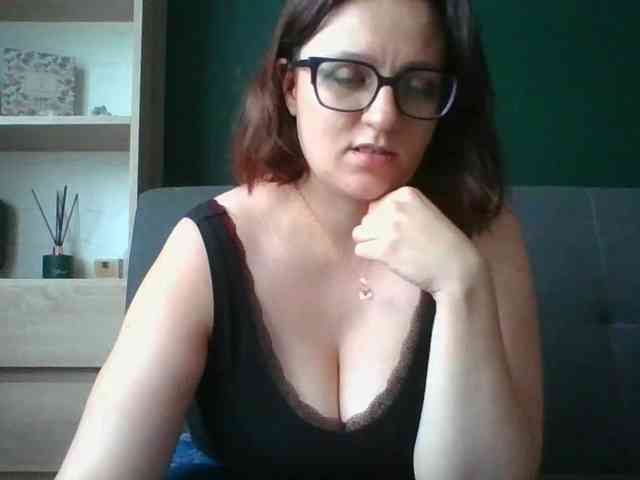 sensualParis webcam