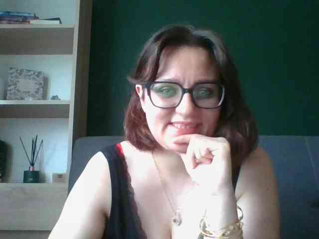 sensualParis webcam