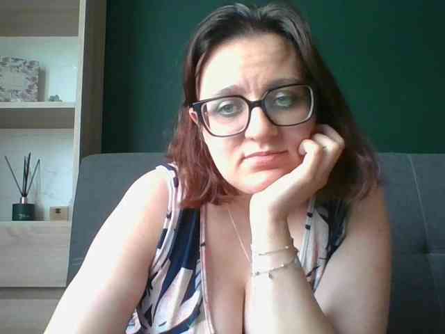 sensualParis webcam