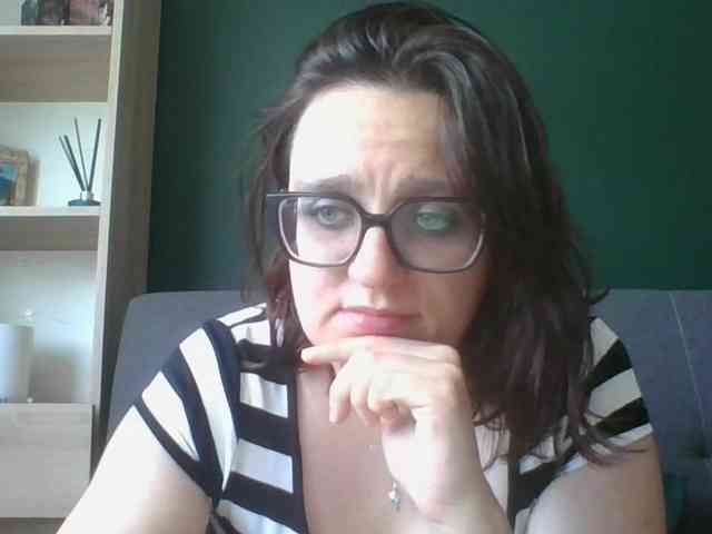sensualParis webcam