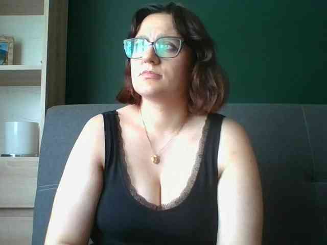 sensualParis webcam