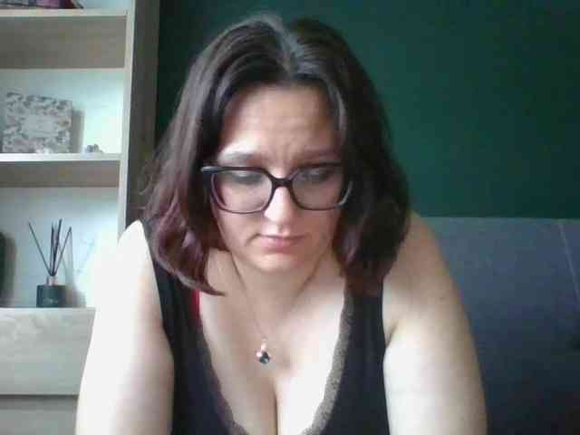 sensualParis webcam