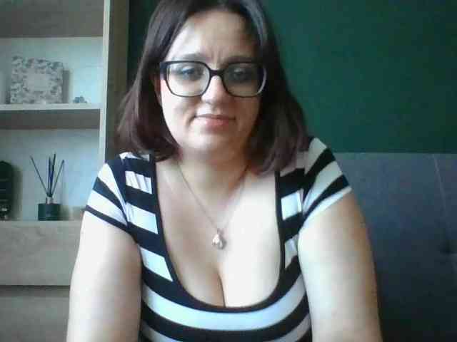 sensualParis webcam