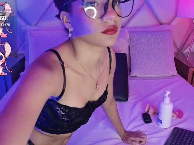 AshleyBlair live cam on BongaCams