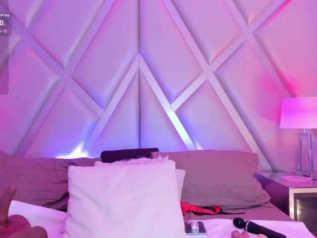 AshleyBlair live cam on BongaCams