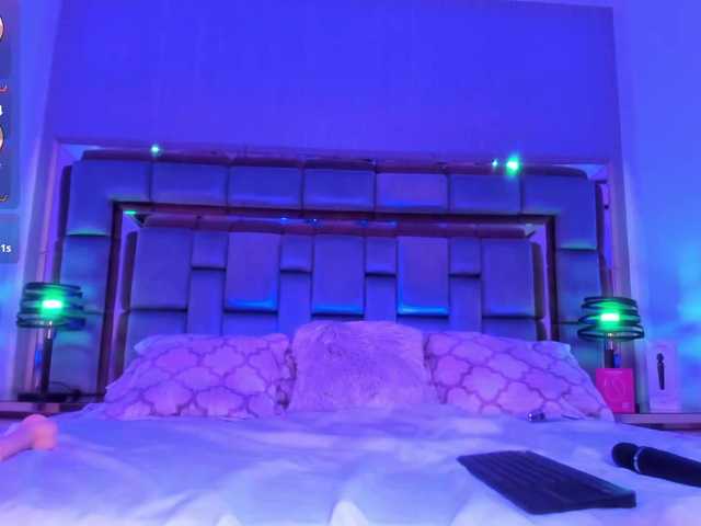 AshleyBlair live webcam show