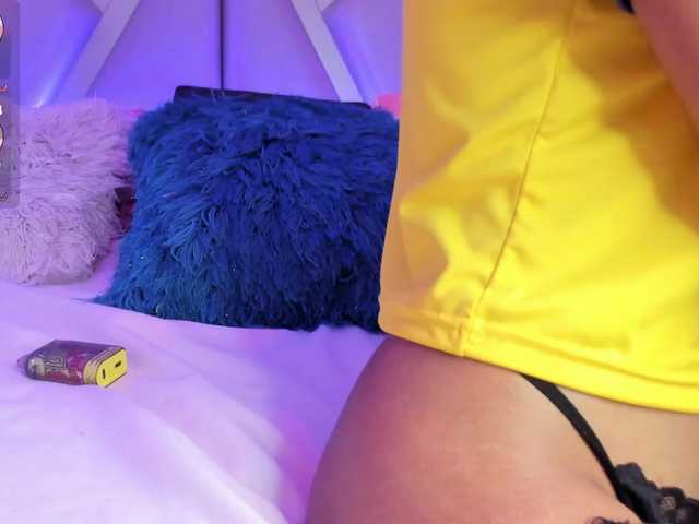 AshleyBlair live webcam show