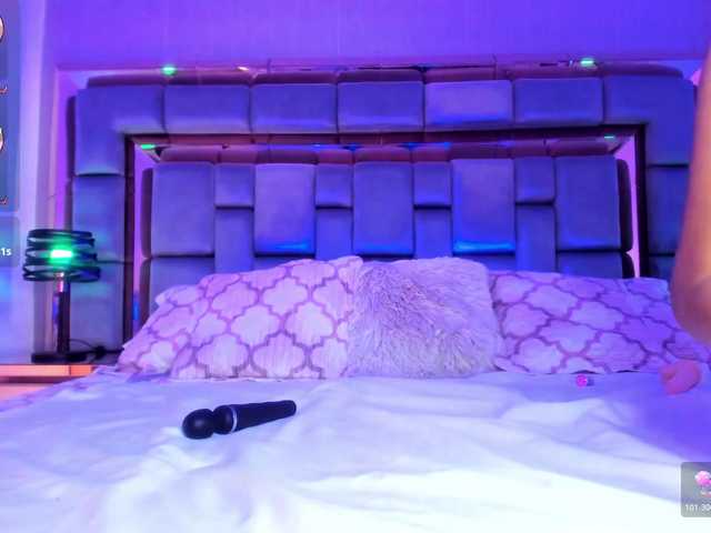 AshleyBlair live webcam show
