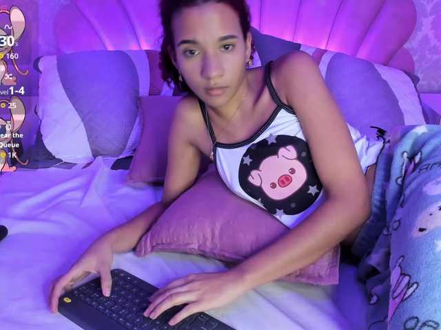 AshleyBlair live cam on BongaCams