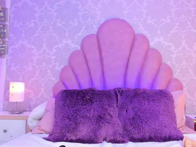 AshleyBlair live webcam show