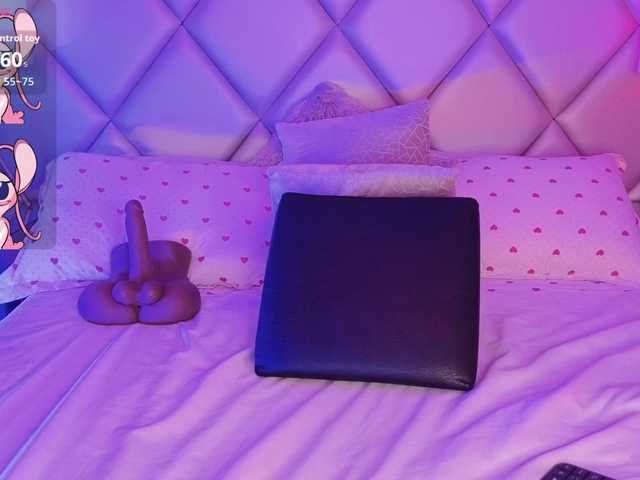 AshleyBlair live cam on BongaCams