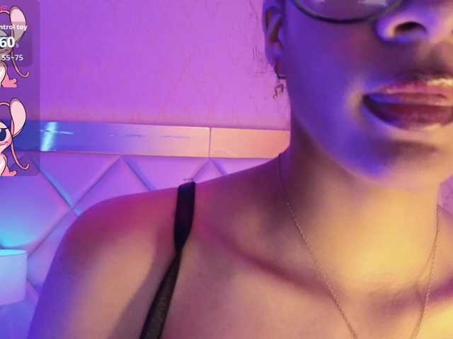 AshleyBlair live cam on BongaCams