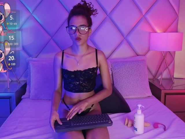 AshleyBlair live cam on BongaCams
