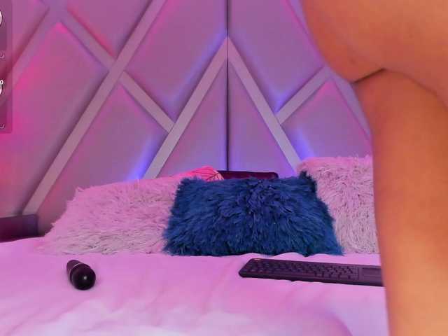 AshleyBlair live webcam show