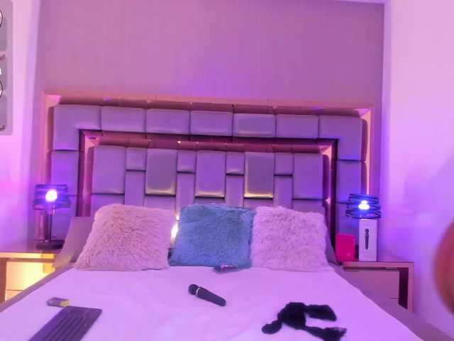 AshleyBlair live cam on BongaCams