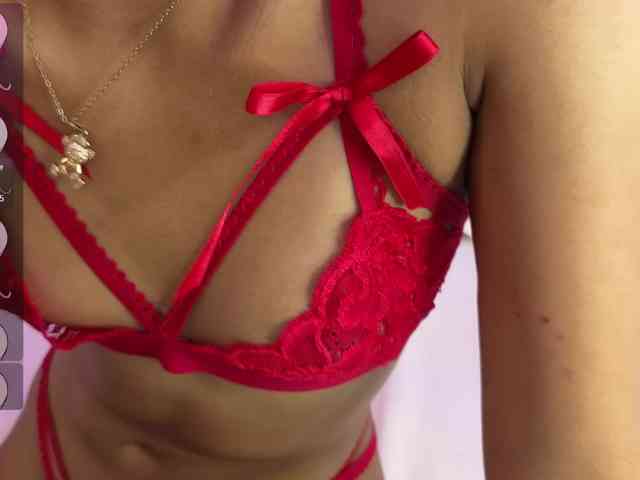 AshleyBlair webcam